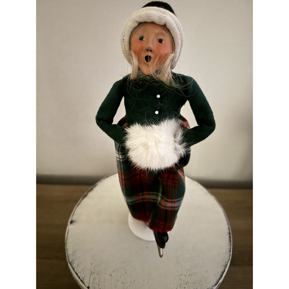 VTG Byers Choice  "The Skaters" Woman Skating Signed Figure 6/100 -  1991